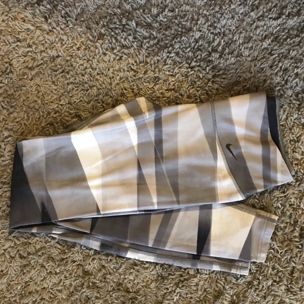 Nike leggings